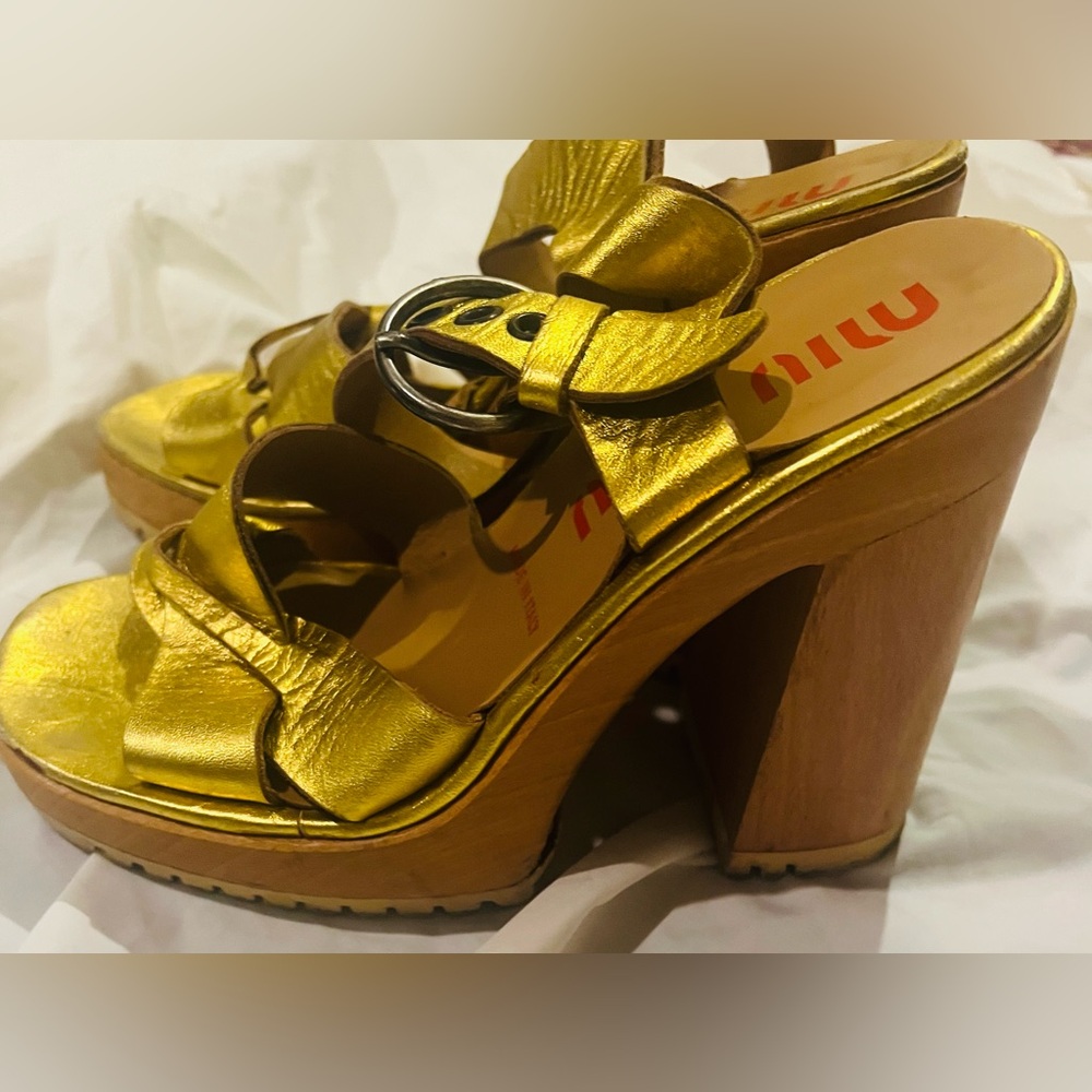 Miu Miu Vintage Wooden Platform Heels sandals gold leather sz 37 7